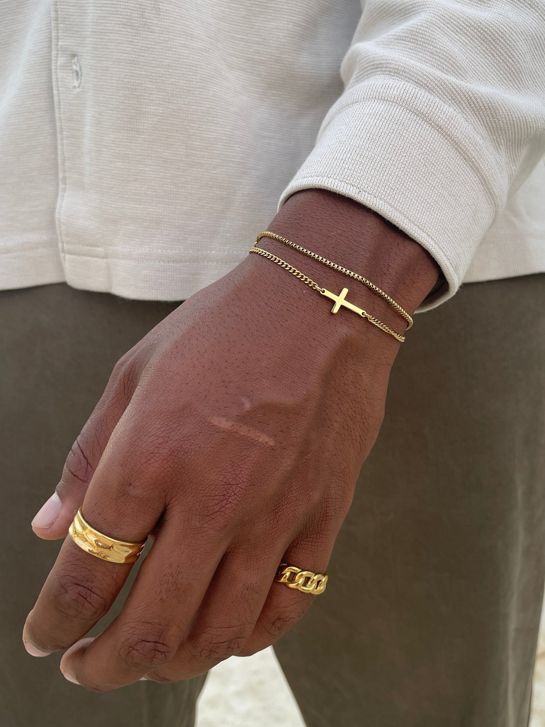 KREUZ ARMBAND