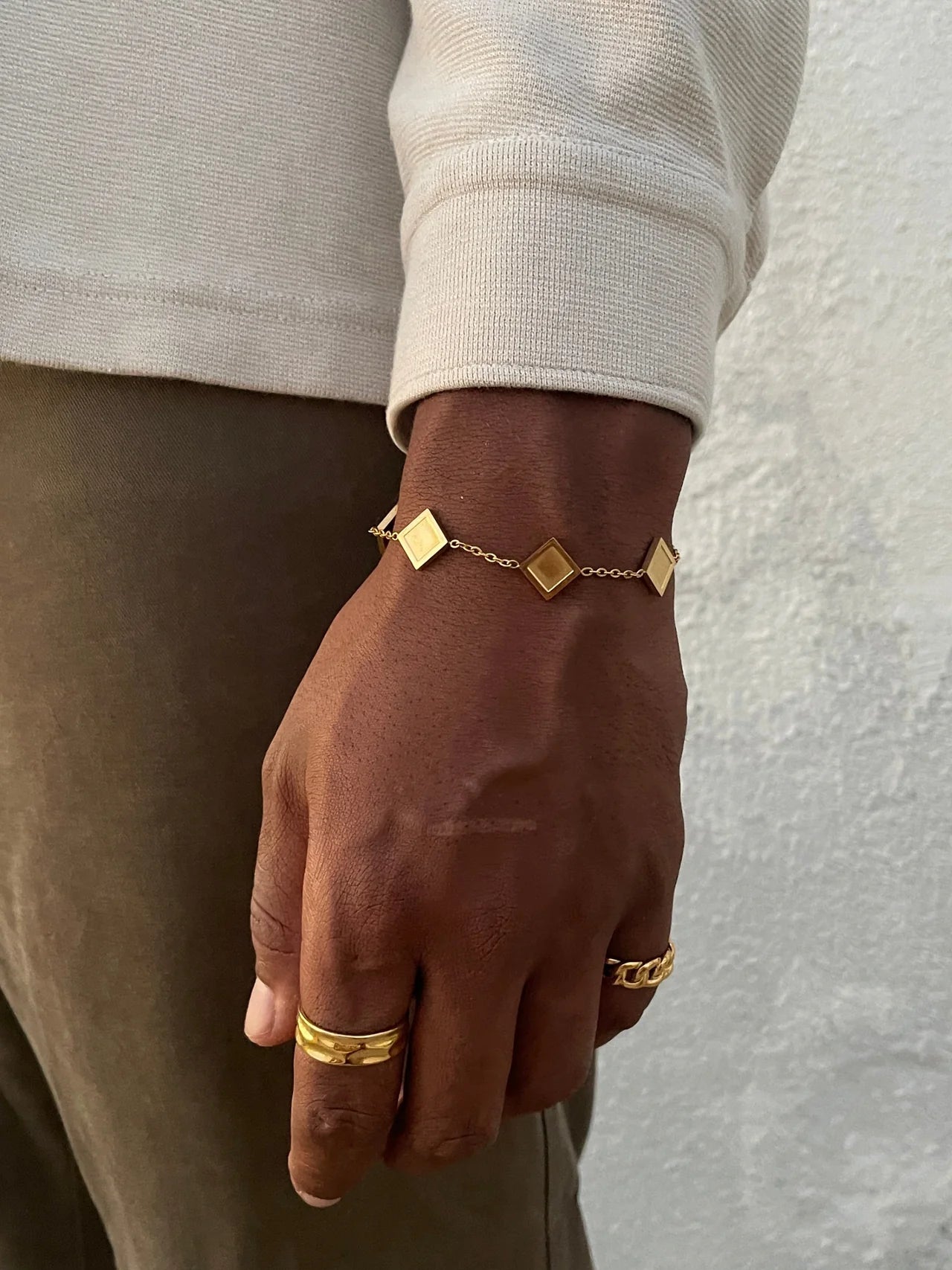 TALISMAN ARMBAND